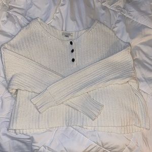 American Eagle off white sweater